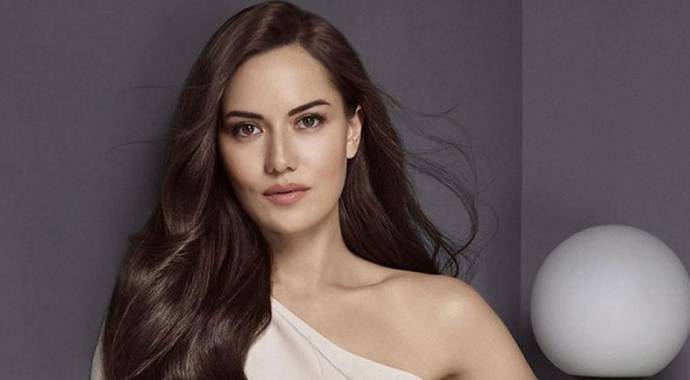 Fahriye Evcen kimdir? Fahriye Evcen kaç yaşında biyografisi? 2