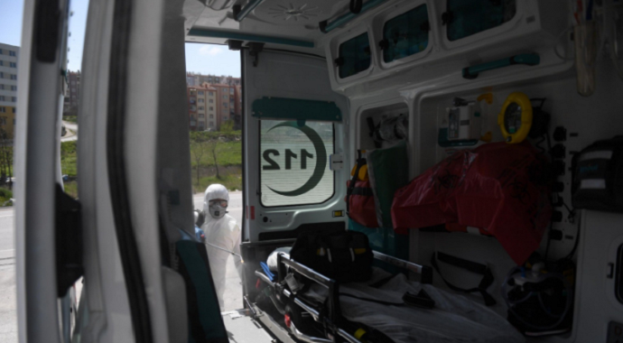 Balıkesir'de Ambulanslar her vaka sonrasında BAKOM’da dezenfekte ediliyor