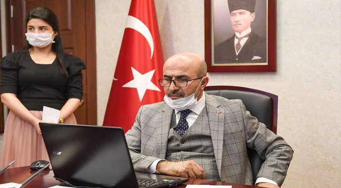 Adana Valisi Demirtaş: "Önlemlere uyarak salgın dönemini en az zararla atlatacağız"