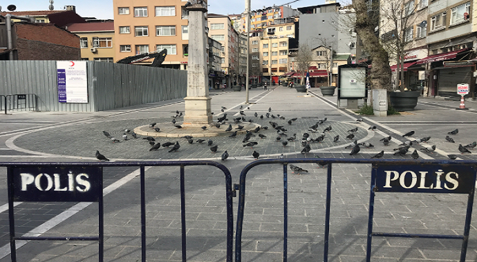 Kaymakamlık kararı ile Beyoğlu’nda bazı caddeler yaya geçişlerine kapatıldı
