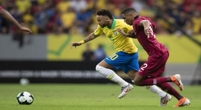 Aras Bulut İynemli'den Brezilyalı yıldız Neymar'a teşekkür