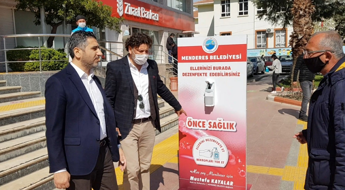 Menderes Belediyesi el dezenfekte üniteleri devrede