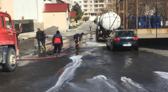 Hakkari Belediyesi tedbirlerine devam ediyor
