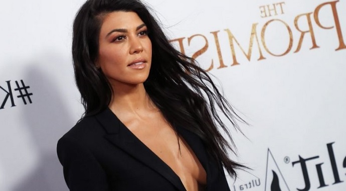 Kourtney Kardashian, takipçilerine hamileliğin '' nimet'' olarak gördüğünü açıkladı