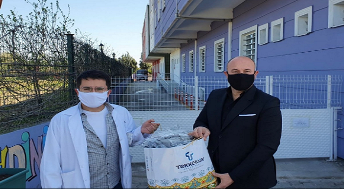 Tekkeköy Belediyesi 17 bin haneye 85 bin adet maske dağıtılıyor