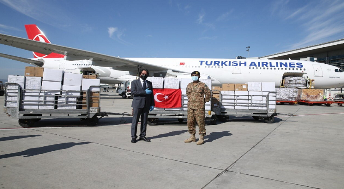 Türkiye'den Pakistan'a salgın nedeniyle yardım eli