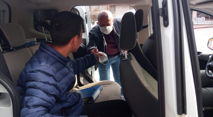 Antalya’da yurduna geri dönemeyen çocuğun yardımına polis yetişti