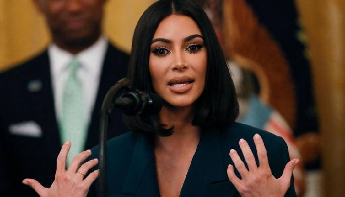 Ünlü yıldız Kim Kardashian, Instagram'dan sansür yedi