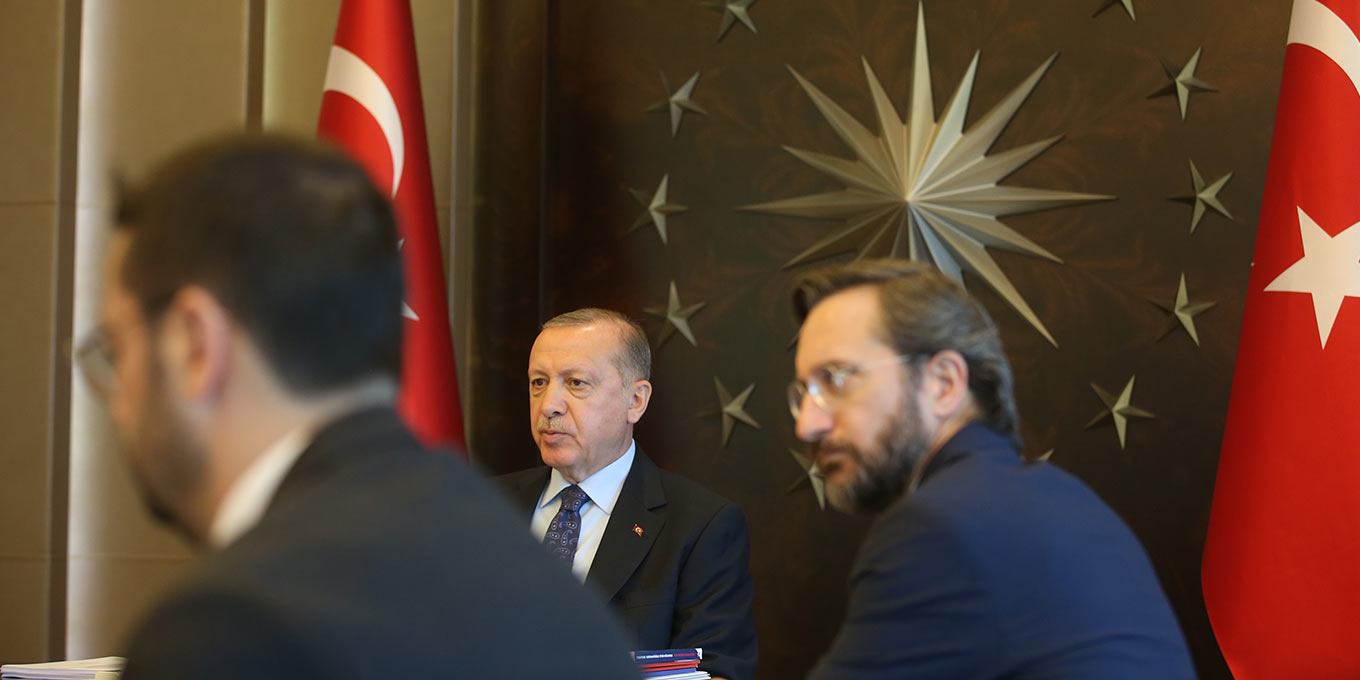 Cumhurbaşkanı Recep Tayyip Erdoğan başkanlığında AKP Merkez Yürütme Kurulu toplandı