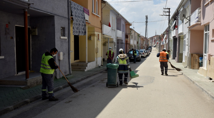Eskişehir'de Mahallelerde temizlik çalışması sürüyor