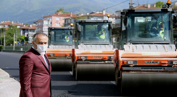 Bursa’da sokağa çıkma yasağı ardından trafik durdu, yollar hayat buldu