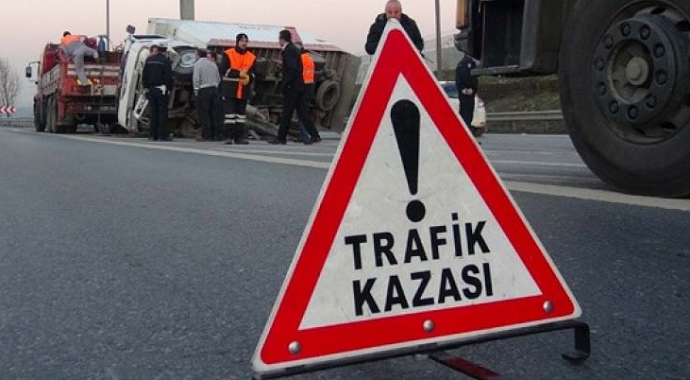 Ürgüp'te otomobil ile ticari araç çarpıştı 1i ağır 4 yaralı