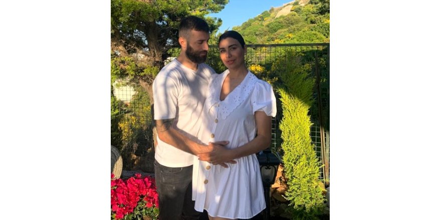 Ebru Şancı, Aile Bakanlığı'na seslendi: Karantinada sürekli oyun oynayan eşinin ağzını ve kollarını bantlayarak yardım istedi