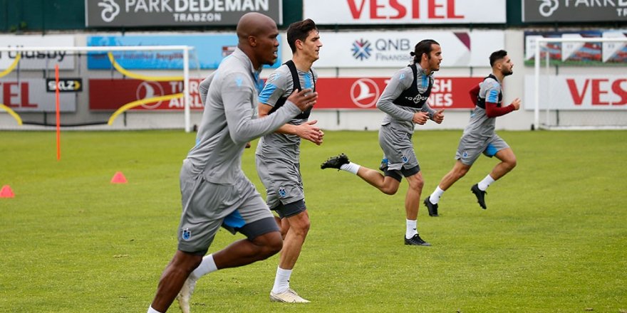 Trabzonspor yeşil sahalara döndü ilk antremanı yaptı