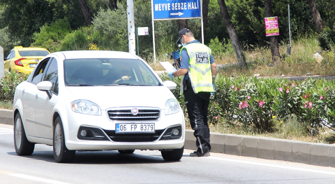 Muğla Bodrum’a giren araç sayısı 1 günde yüzde 25 arttı