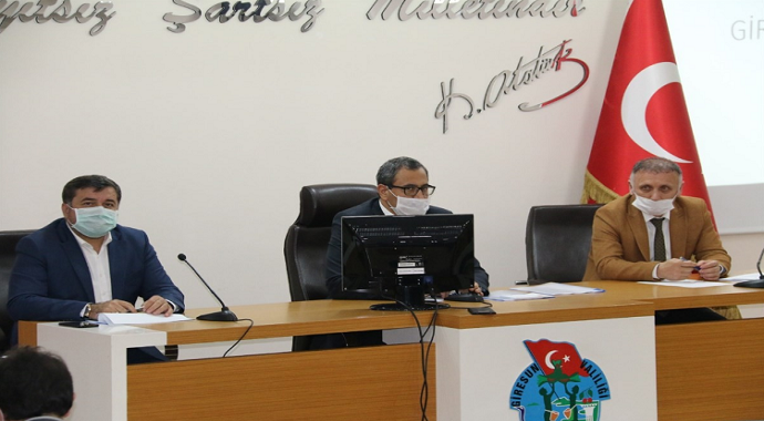 Giresun Valisi Pandemi Kurulu yaklaşan çay hasadı ve fındık tarımını değerlendirdi