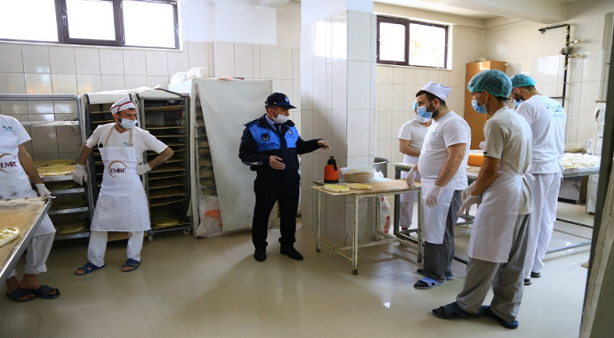 Erzincan Belediyesi Zabıta ekipleri fırınları denetledi