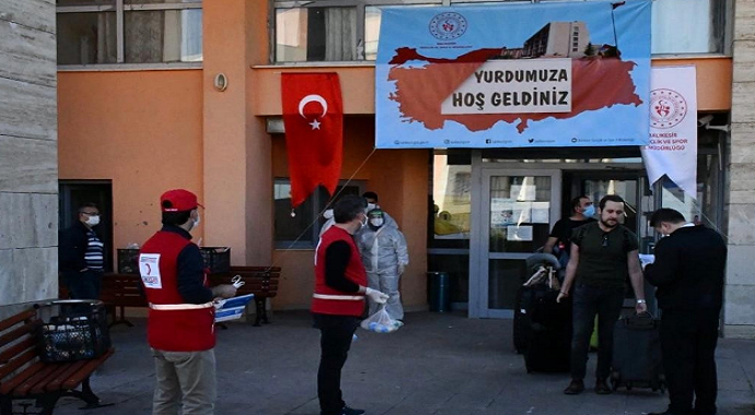 Balıkesir’de 14 günlük karantina süreçlerini tamamlayanlar memleketlerine yolcu edildi