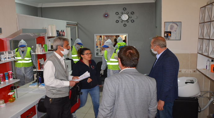 Aydın Didim’de berber ve kuaförlere malzeme desteği sağlandı