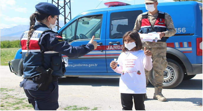Jandarma Komutanlığı Karayolu Trafik Haftasını kutladı