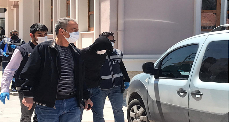 Konya'da kuyumcudan 200 bin TL'lik altın çalan zanlılar yakalandı