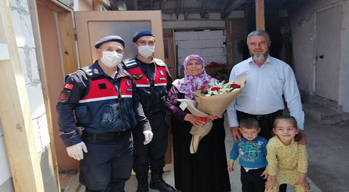 Kütahya'da Jandarmadan şehit annelerine ziyaret