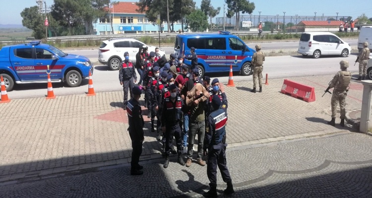 Çanakkale'de jandarma ekipleri organize suç örgütünü çökertti! 11 tutuklama