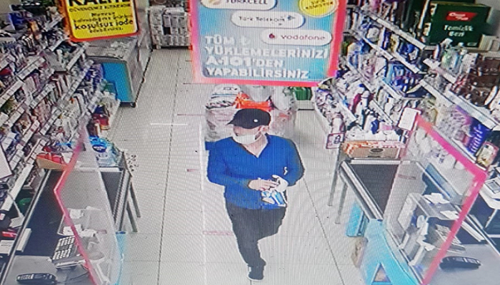 Muğla’nın Köyceğiz ilçesinde cep telefonu hırsızları polise yakalandı