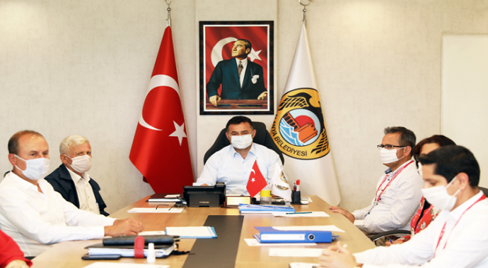 Alanya Belediye Başkanı Yücel'den 19 Mayıs ve Kadir Gecesi mesajı