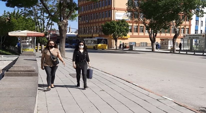 Afyonkarahisar’da maske denetimleri devam ediyor