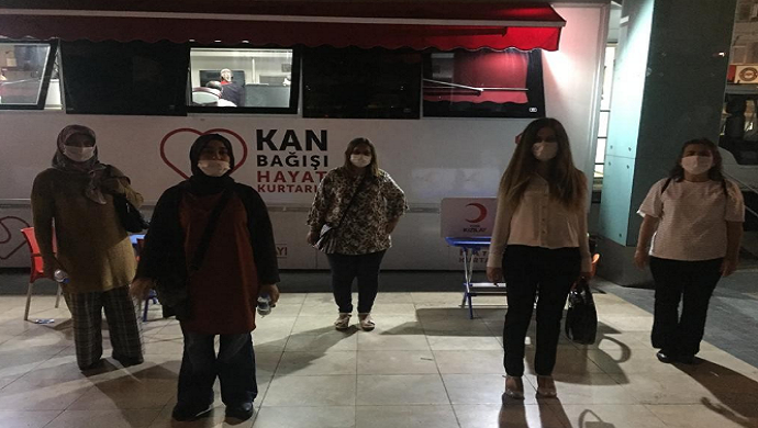 Eğitim Bir-Sen Antalya Şubesi üyelerinden kan bağışı