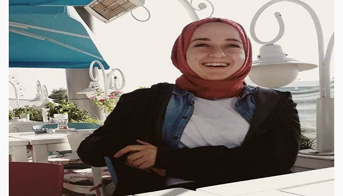 Bursa'da 21 yaşındaki Emine Okkalı kalp krizi sonucu hayatını kaybetti