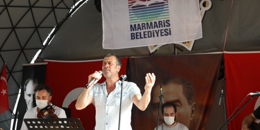 Marmaris Belediyesi’nin 19 Mayıs online konser düzenledi