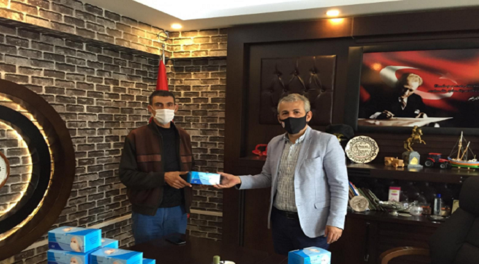 Samsun'da Mevsimlik işçilere maske dağıtımı
