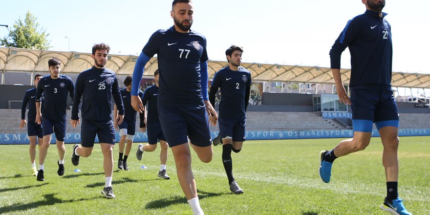 Osmanlıspor TFF 1.lig  hazırlıklarına çift antremanla devam etti