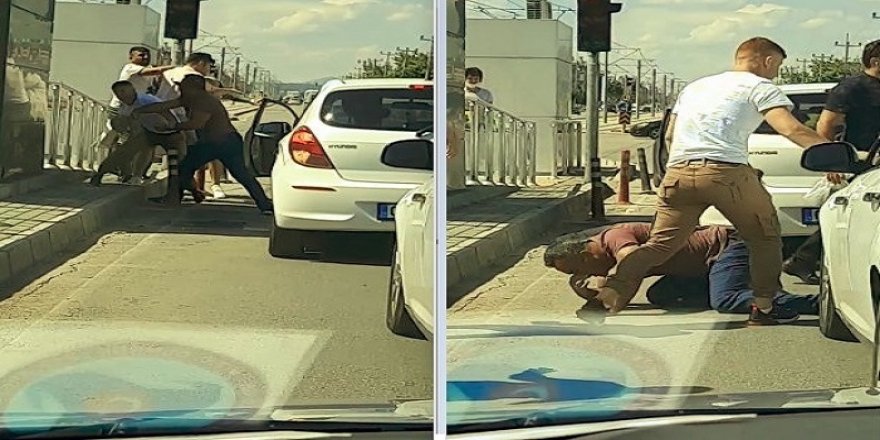 Antalya’da Ortalık birbirine girdi, tekmeler yumruklar havada uçuştu