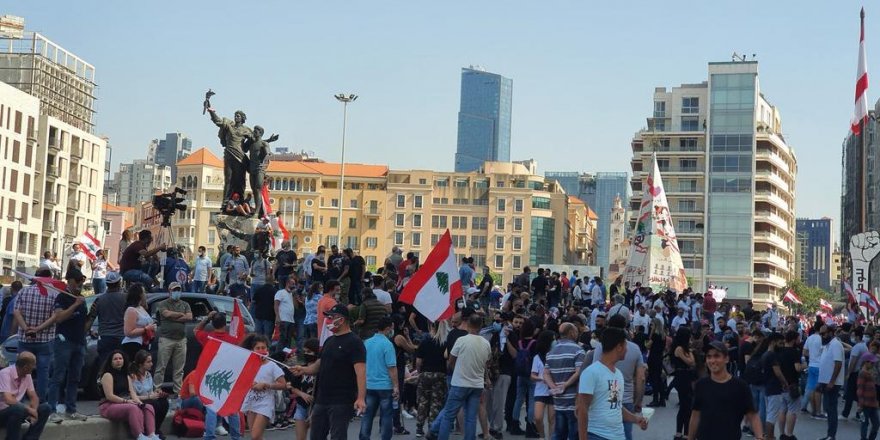 Lübnan’da hayat pahalılığı protestosunda 35 kişi yaralandı