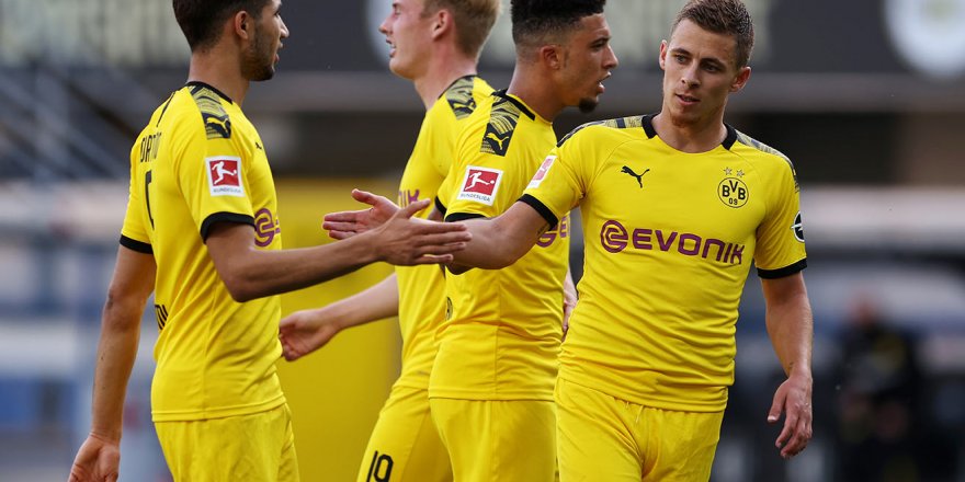 Borussia Dortmund kendi evinde Hertha Berlin’i yenerek 3 puanı aldı