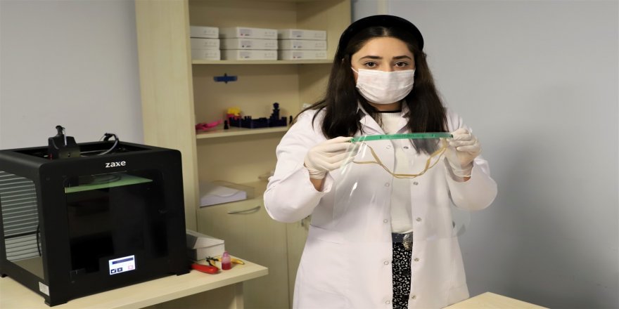 Kocaeli'de Bilgievleri bu kez sınav personeli için siperlik üretiyor