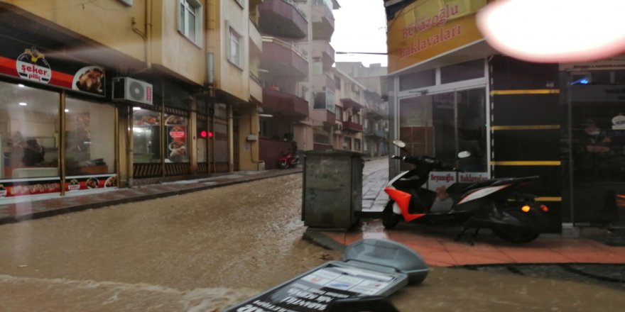 Çanakkale Biga’da dolu yağışı hayatı olumsuz etkiledi