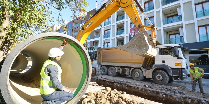 İzmir'de Yağmur suyu sorununa 3 ilçede neşter vuruluyor