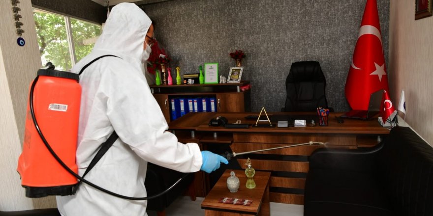Ankara Mamak Belediyesi iş yerlerini dezenfekte ediyor