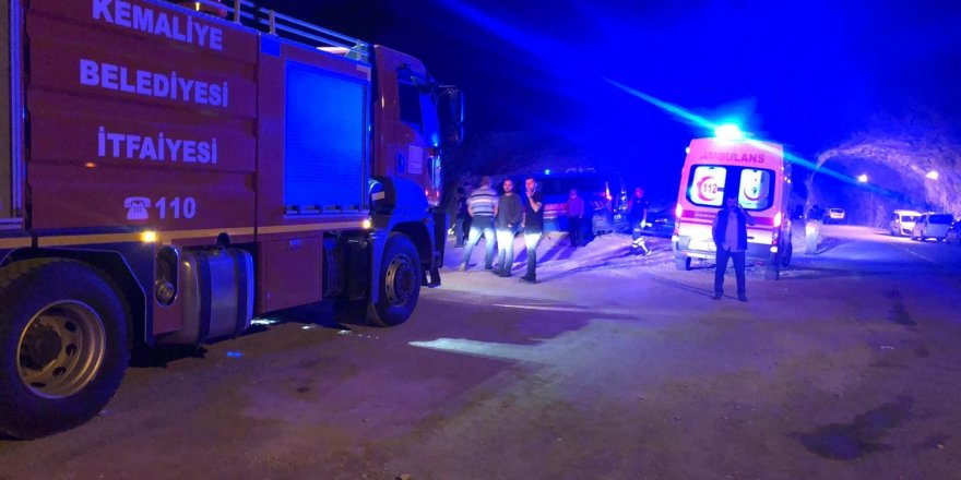 Erzincan'da minibüs nehre uçtu: 4 ölü, 3 yaralı