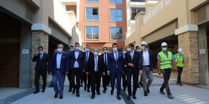 Bakan Mustafa Varank Cadde 54’ü inceledi