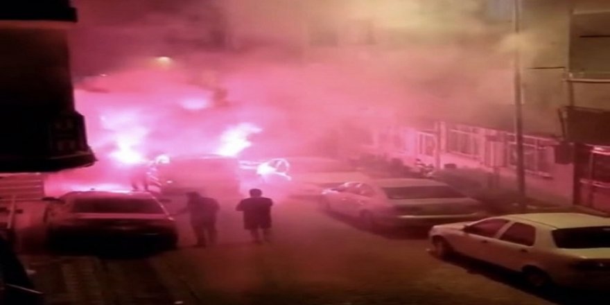 İstanbul'da Magandalar Durmuyor! Yolları Trafiğe Kapatıp Patinaj Çektiler
