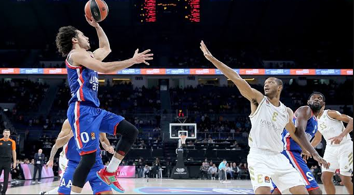 Anadolu Efes’ten Muhteşem Zafer