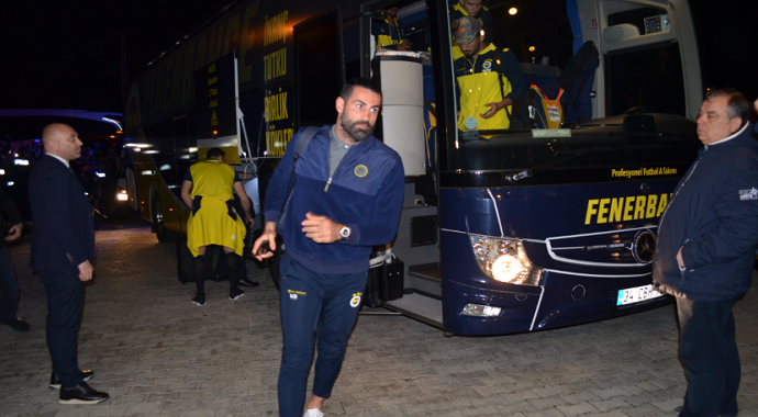Türkiye Kupası maç öncesi Fenerbahçe kafilesi Kırklareli'nde