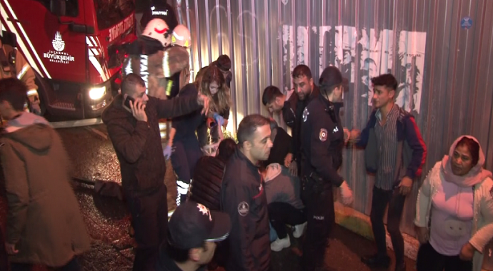 İstanbul'da el frenini çekmeyi unutan İtfaiye eri 3 kişiyi ezdi