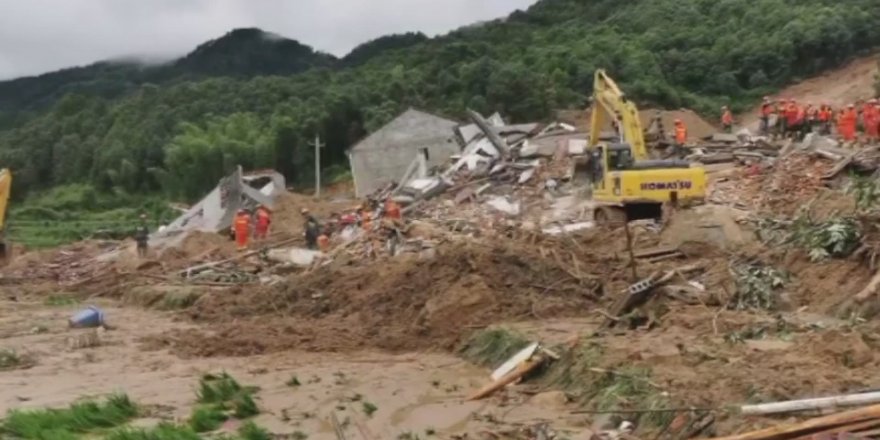 Çin Hubei'de heyelan: 9 kişi kayıp