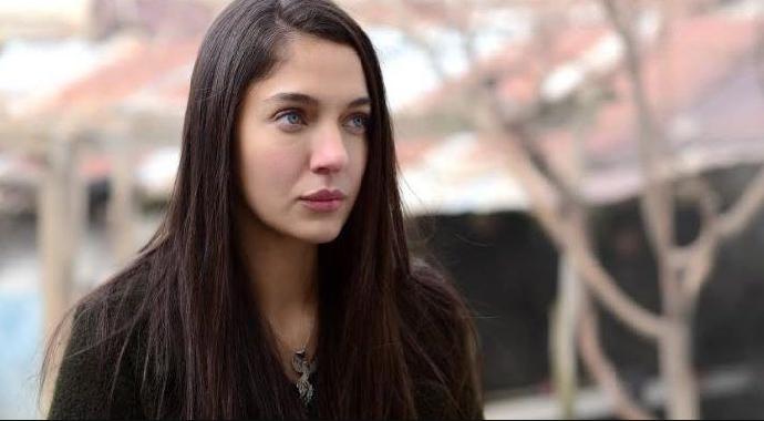 Ceren Kaya'nın masum hallerini unutun! Instagram pozları olay